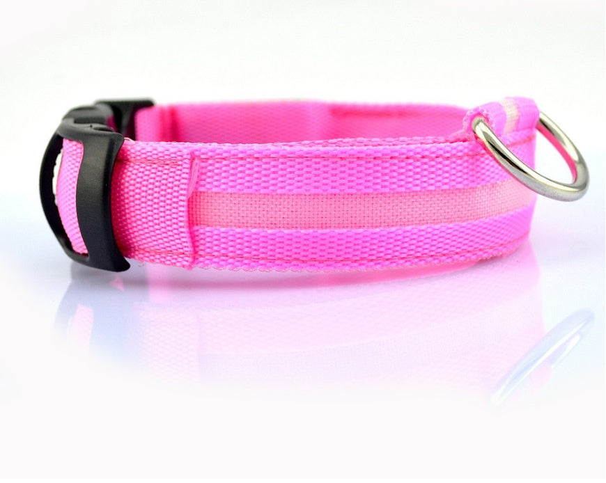 Nylon LED verlichte halsband - oplaadbaar of op batterijen
